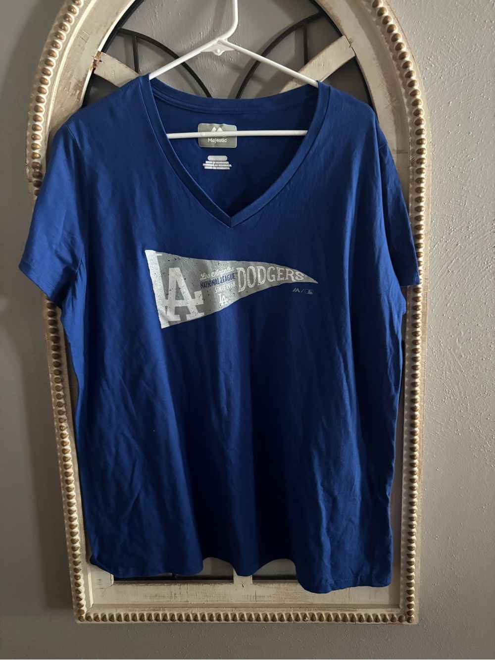 Genuine Merchandise Royal Blue Dodgers V-Neck Tee with Silver Pennant NWT 2X